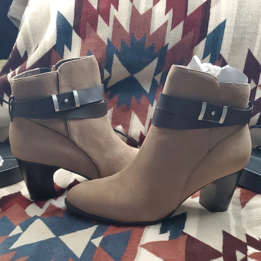 Giani Bernini Taupe Ankle Boots